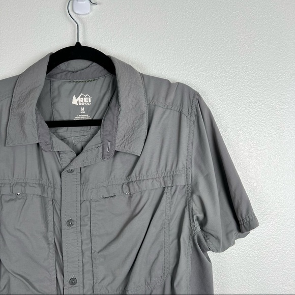 REI Mens Short Sleeve Outdoor Nylon Button up‎ Gray Sz M - Picture 2 of 6